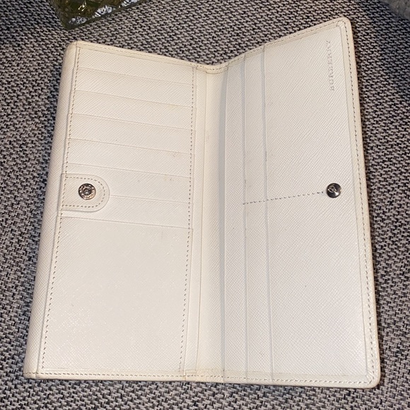 Burberry wallet - Picture 5 of 9